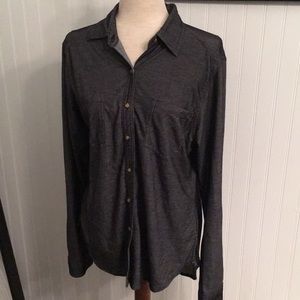 Roll up sleeves button down shirt